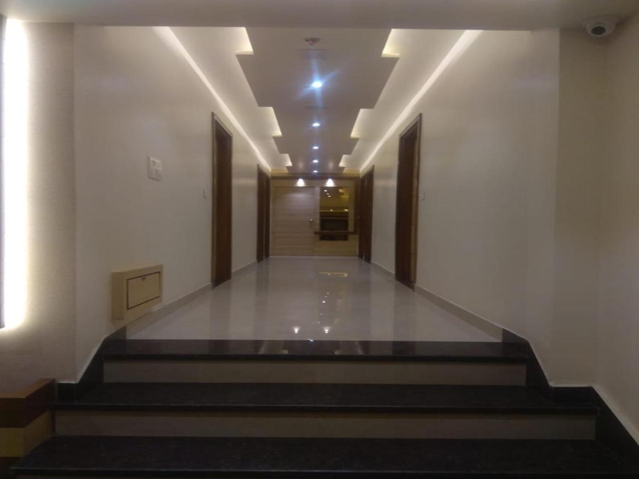 Csjs Inn By Krishna Group Of Hotels Αμριτσάρ Εξωτερικό φωτογραφία